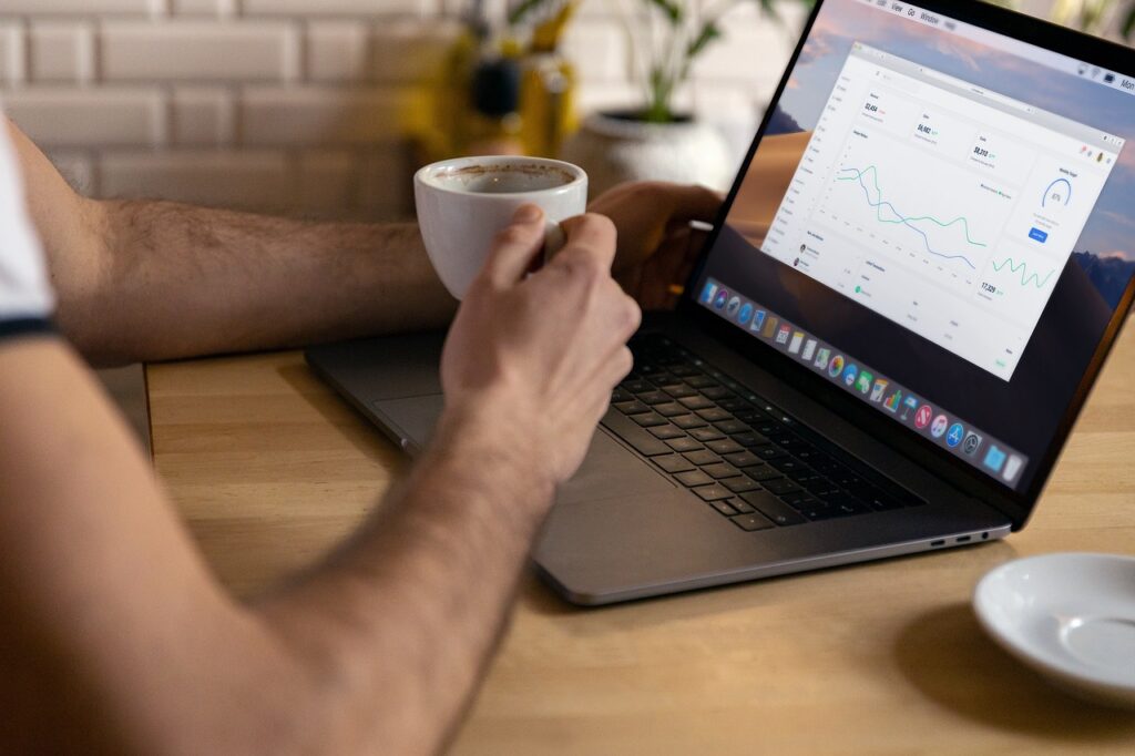 salary comparison chart remote work contract versus full time employment